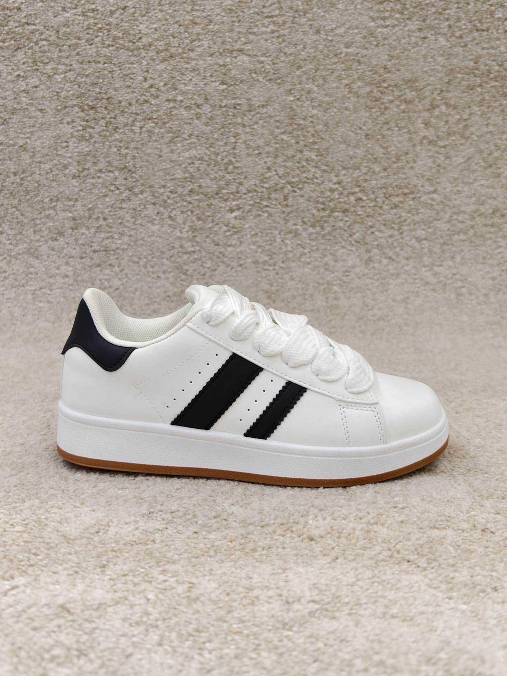 Women's Fashion Flatform Chunky Sole Trainers – Wholesale Bulk Pack (12 Pairs)